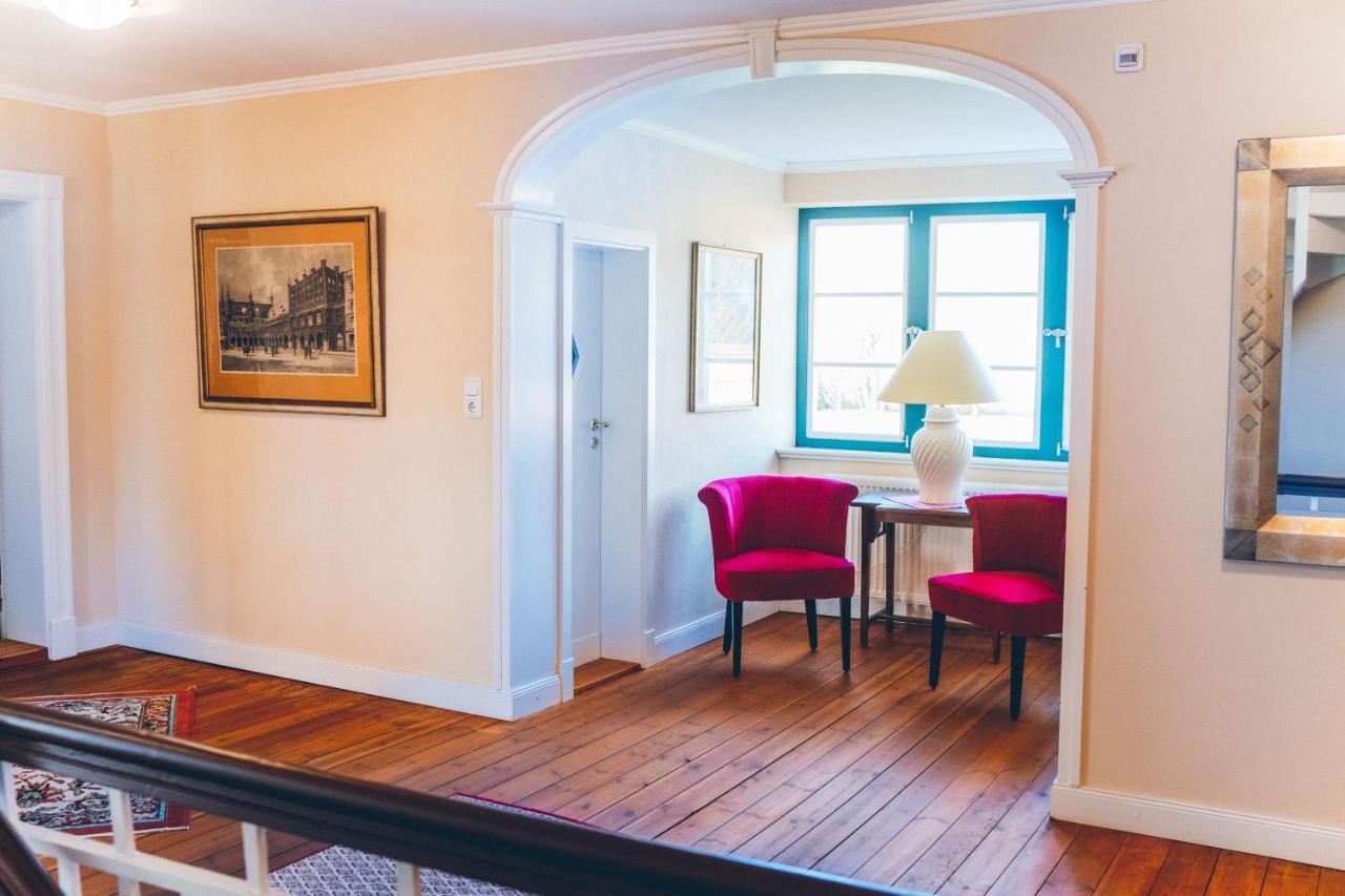 Gutshaus Neu Farpen Hotel Neuburg  Bagian luar foto
